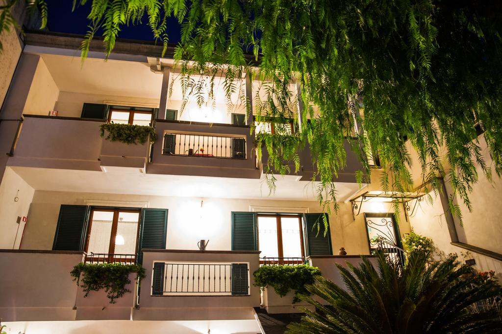 Certe Notti - Suites Pompei Pompeia Exterior foto